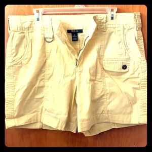 Cute and light weight shorts.  Light yellow.